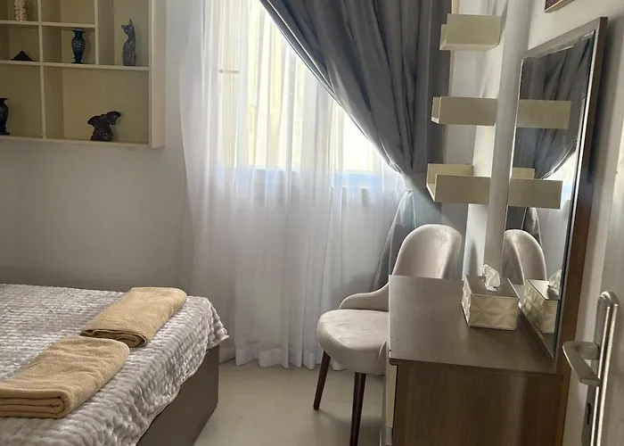 Apartment Modern Luxury 2br With Rooftop Infinity Pool *